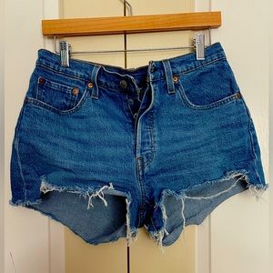 Levi’s 501 cutoff shorts